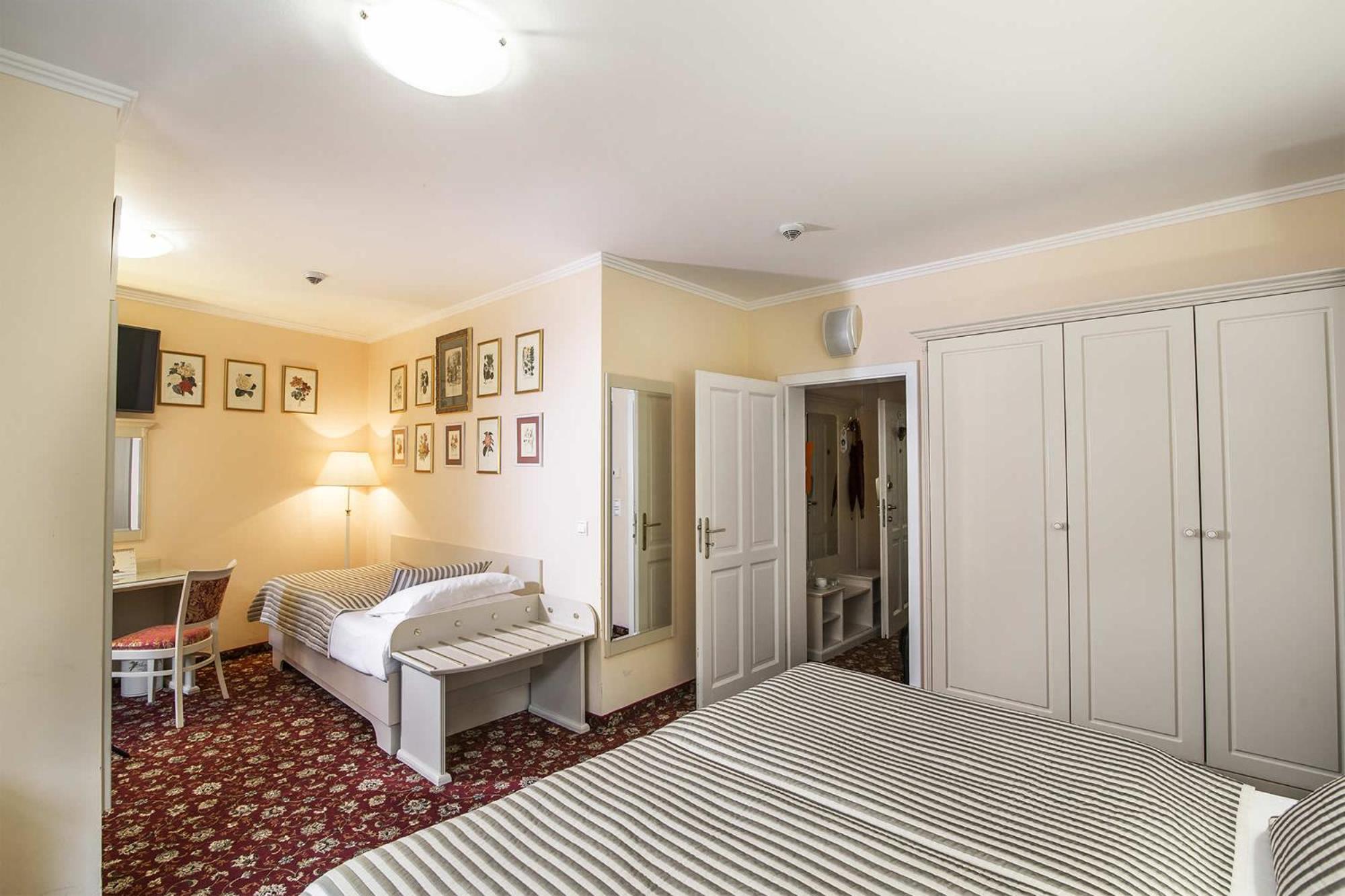 Karlsbad Grande Madonna Otel Dış mekan fotoğraf