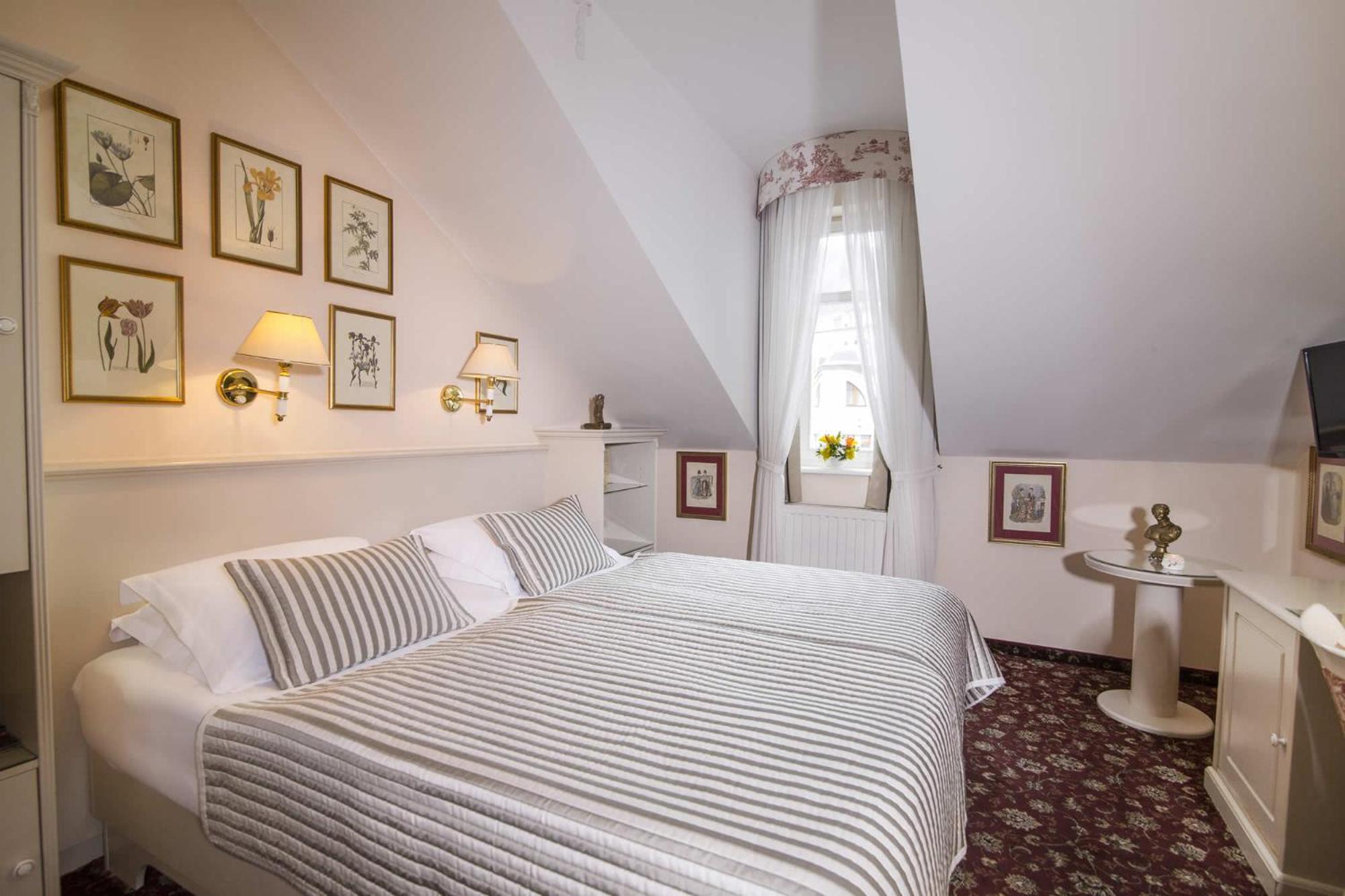 Karlsbad Grande Madonna Otel Dış mekan fotoğraf