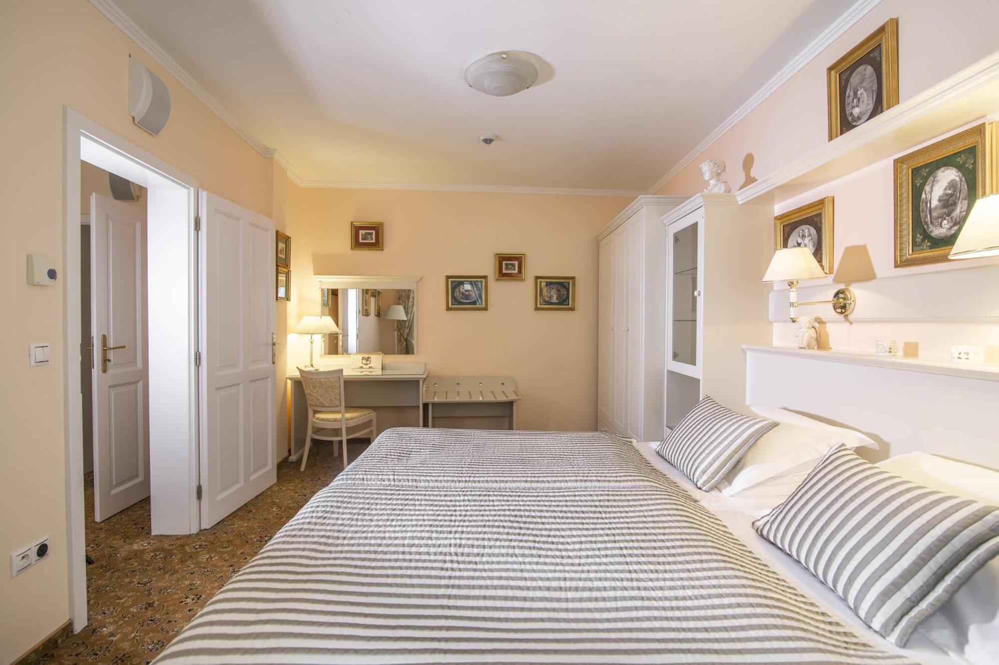 Karlsbad Grande Madonna Otel Dış mekan fotoğraf