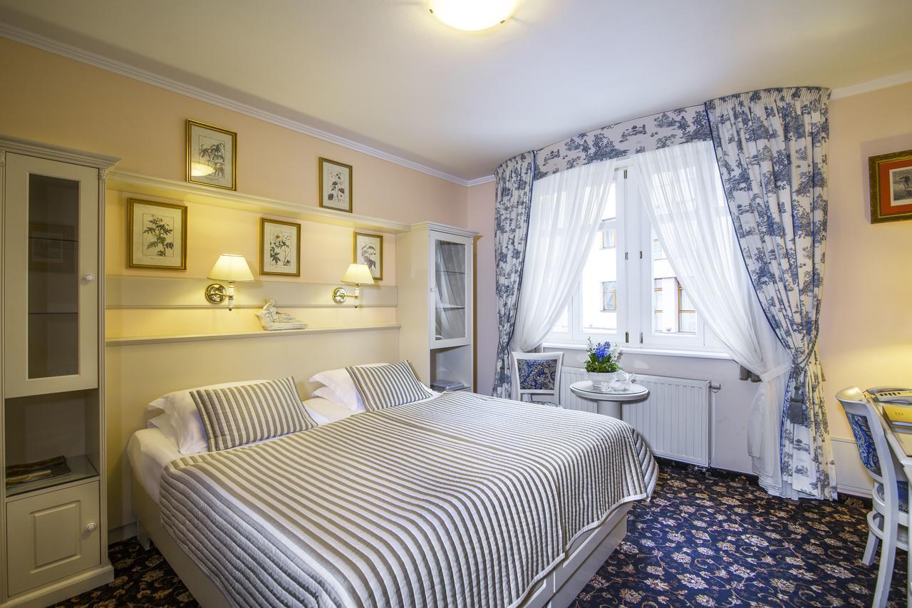 Karlsbad Grande Madonna Otel Dış mekan fotoğraf
