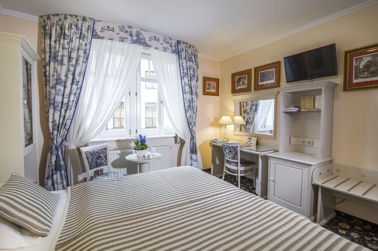 Karlsbad Grande Madonna Otel Dış mekan fotoğraf